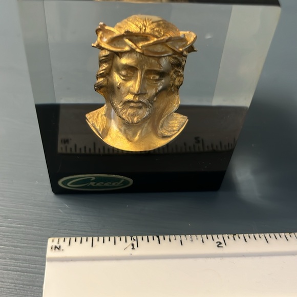 Jesus Paperweight - Picture 7 of 11